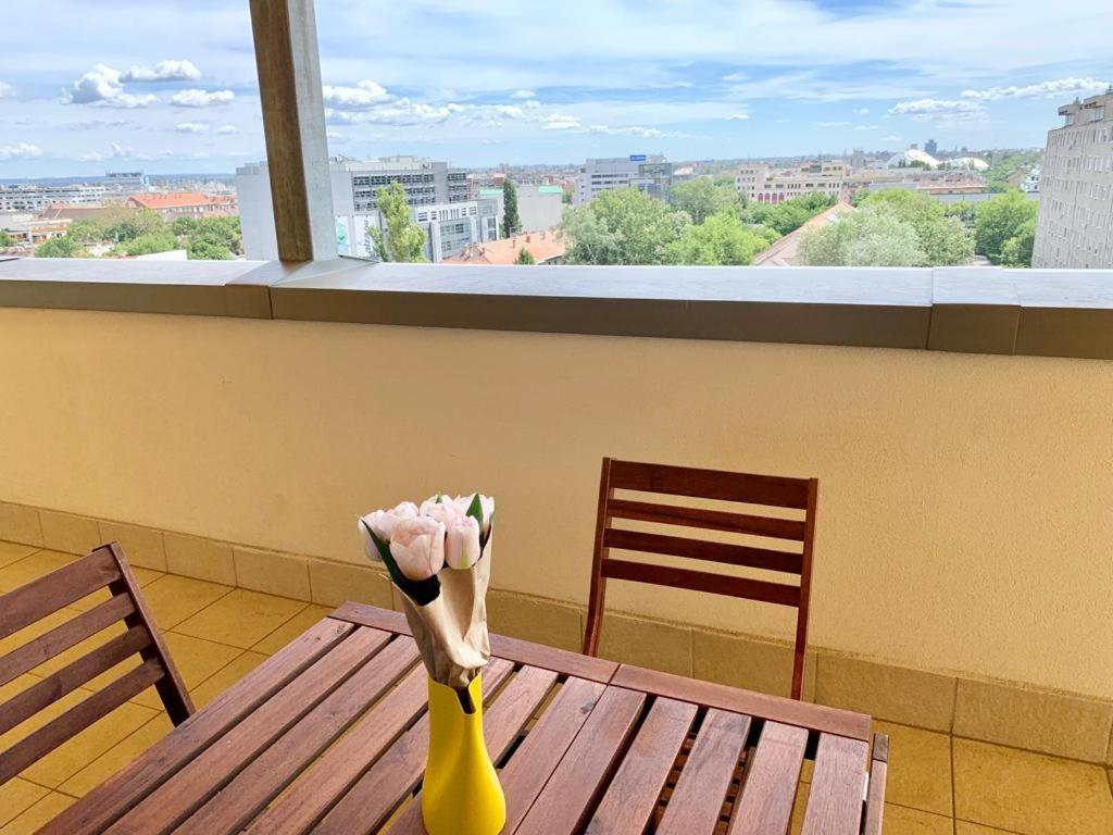 Penthouse Young #Freeparking Apartment Budapest Exterior photo