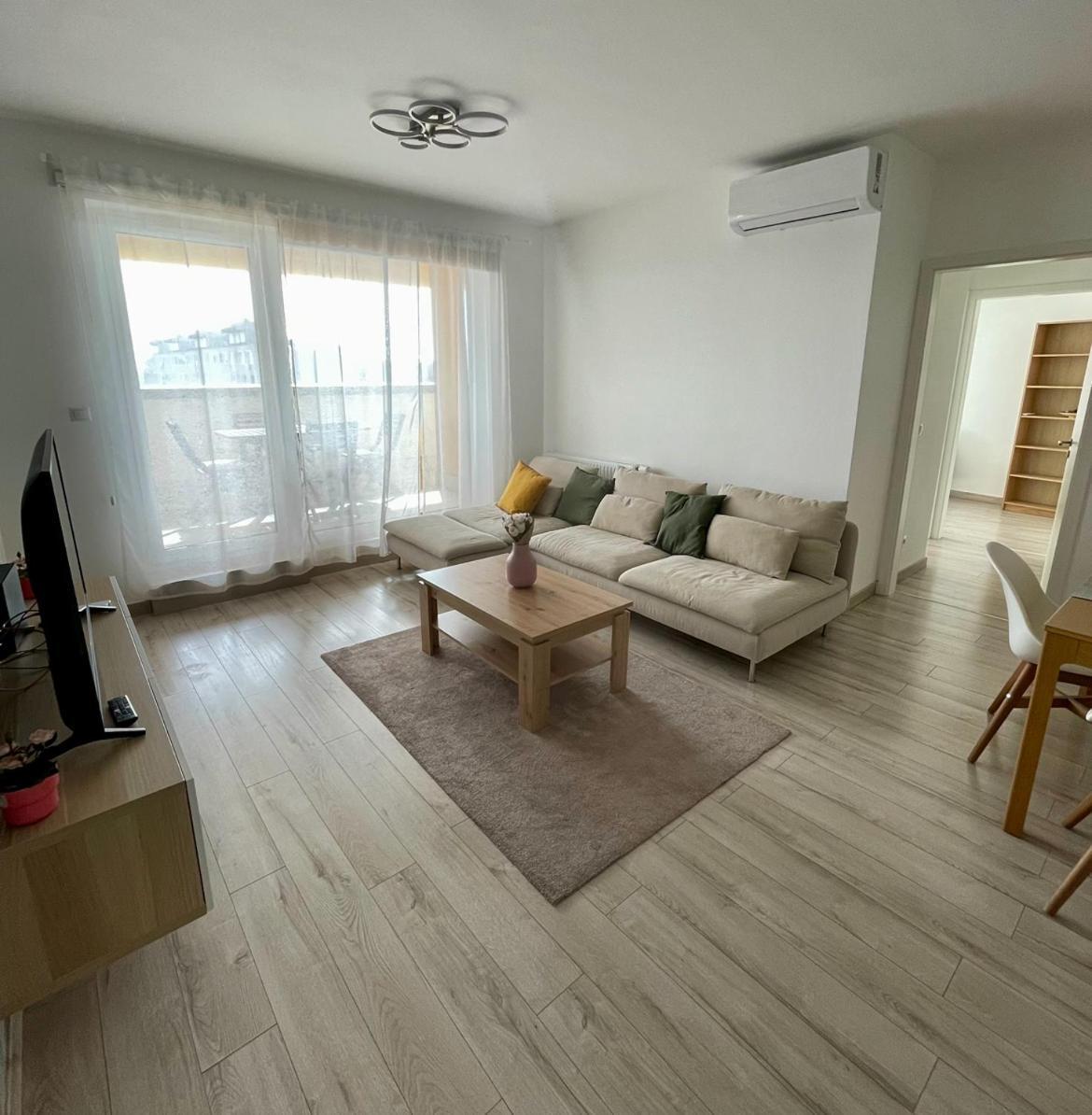 Penthouse Young #Freeparking Apartment Budapest Exterior photo